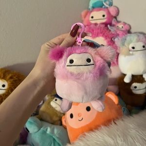 Caprinne Squishmallow Clip